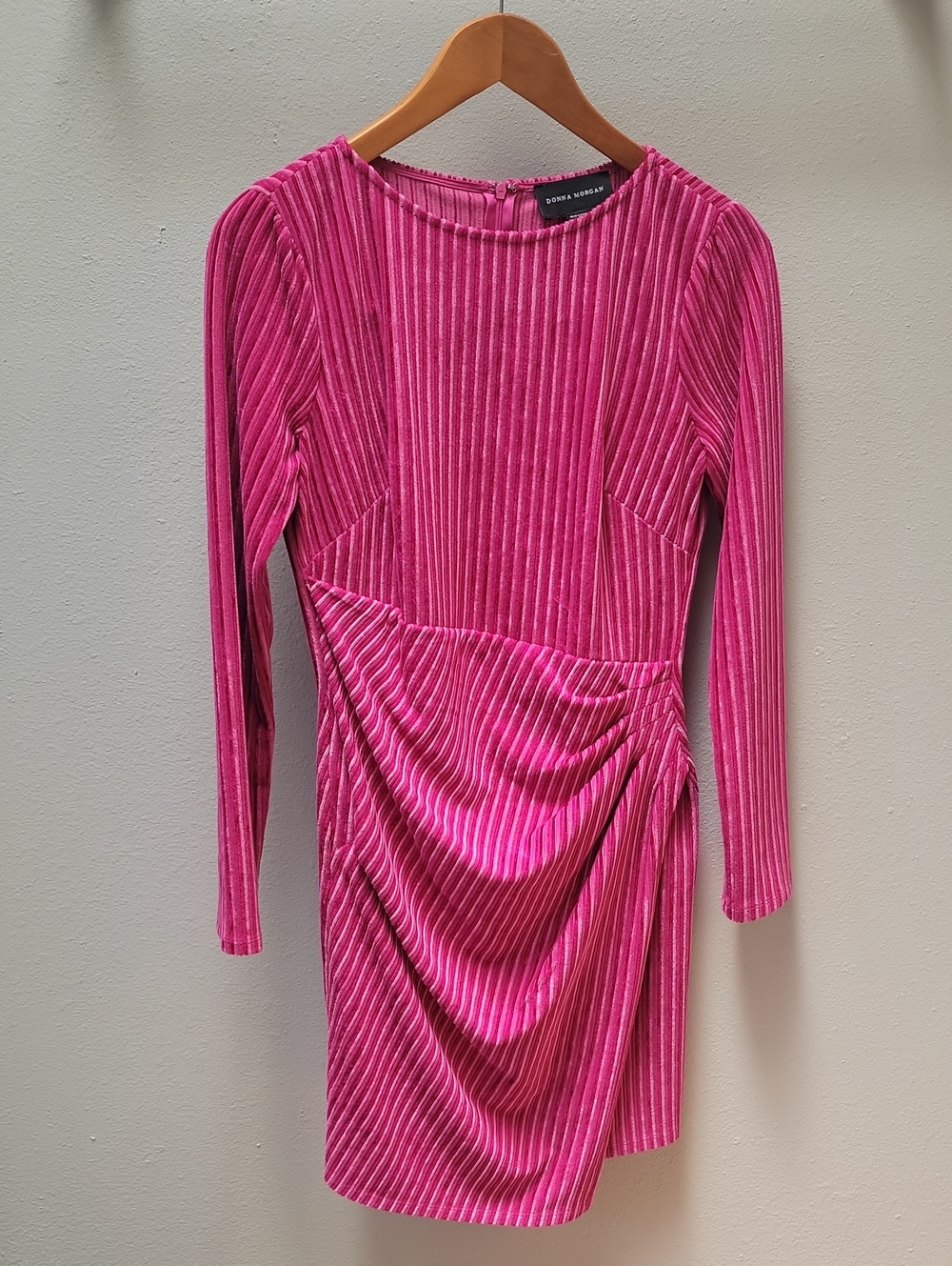 Donna Morgan Fuchsia Ribbed Velvet Long-Sleeve Ruched Dress